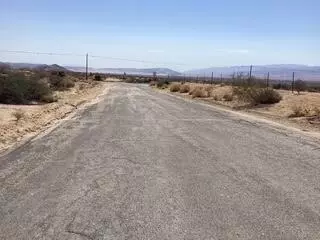 4541 Avenida La Mirada, Joshua Tree, CA 92252 photo 4
