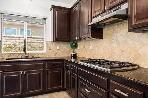 Kitchen - 41153 Danforth Ct, Indio, CA 92203 photo 3 of 3