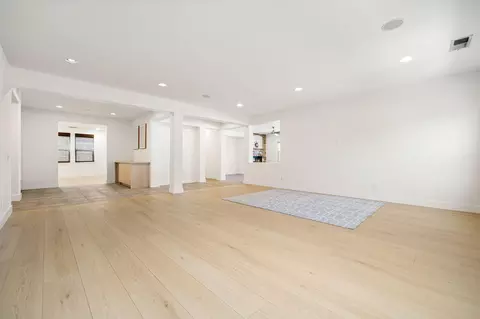 Living - 41153 Danforth Ct, Indio, CA 92203 photo 3 of 10