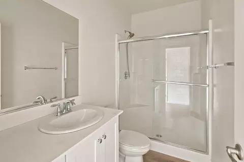 Bath - 84701 Merus Ave, Indio, CA 92203 photo 1 of 4