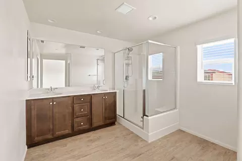 Bath - 84701 Merus Ave, Indio, CA 92203 photo 2 of 4