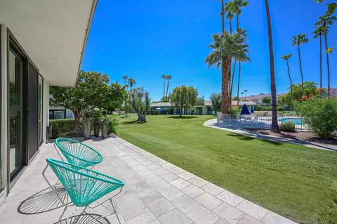 1707 Grand Bahama Dr W, Palm Springs, CA 92264