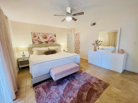 5301 E Waverly Dr, Palm Springs, CA 92264