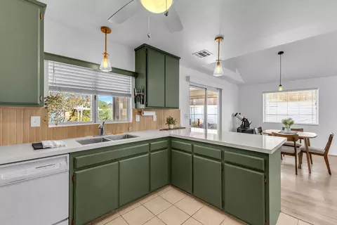 Kitchen - 7815 Sunset Rd, Joshua Tree, CA 92252 photo 2 of 7
