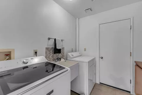 Other - 7815 Sunset Rd, Joshua Tree, CA 92252 photo 9 of 14