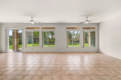 Living - 80711 Turnberry Ct, Indio, CA 92201 photo 3 of 9