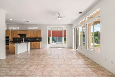 Living - 80711 Turnberry Ct, Indio, CA 92201 photo 8 of 9
