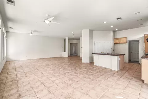 Living - 80711 Turnberry Ct, Indio, CA 92201 photo 6 of 9