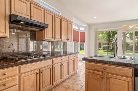 Kitchen - 80711 Turnberry Ct, Indio, CA 92201 photo 4 of 5