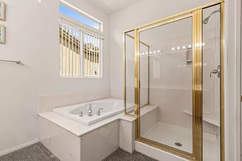 Bath - 80711 Turnberry Ct, Indio, CA 92201 photo 2 of 4