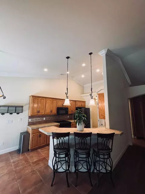 Kitchen - 2177 Cadjew St, Redding, CA 96003 photo 2 of 6