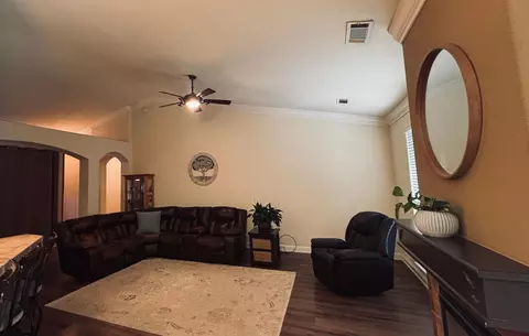Living - 2177 Cadjew St, Redding, CA 96003 photo 1 of 3