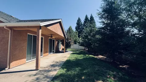 Exterior - 2177 Cadjew St, Redding, CA 96003 photo 12 of 23