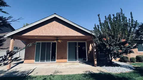 Exterior - 2177 Cadjew St, Redding, CA 96003 photo 14 of 23