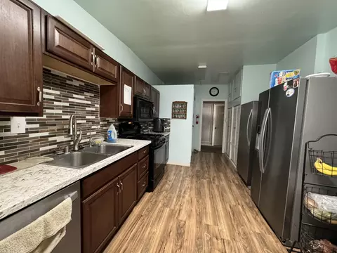 Kitchen - 165 S Spring St, Blythe, CA 92225 photo 2 of 5