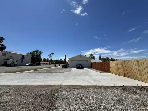 Exterior - 165 S Spring St, Blythe, CA 92225 photo 3 of 8