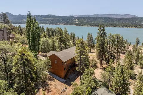 View/Area - 39737 Flicker Rd, Fawnskin, CA 92333 photo 4 of 6