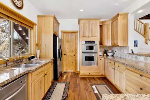 Kitchen - 39737 Flicker Rd, Fawnskin, CA 92333 photo 2 of 2