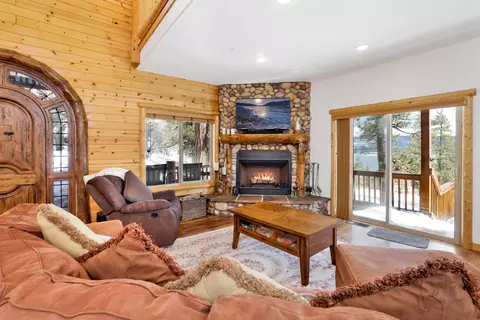 Living - 39737 Flicker Rd, Fawnskin, CA 92333 photo 2 of 7