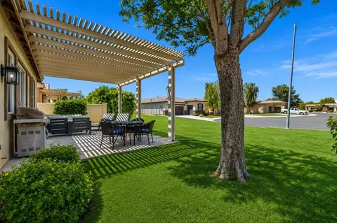 Exterior - 49599 Wayne St, Indio, CA 92201 photo 4 of 8