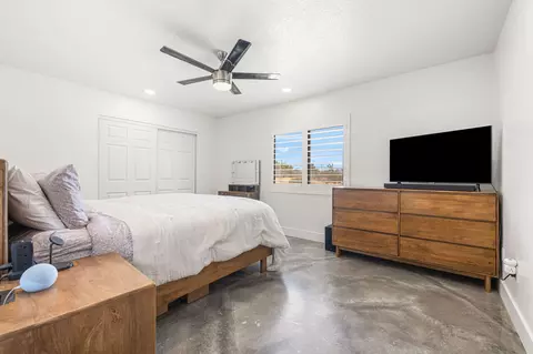 Bedroom - 6829 Palisade Way, Yucca Valley, CA 92284 photo 2 of 3