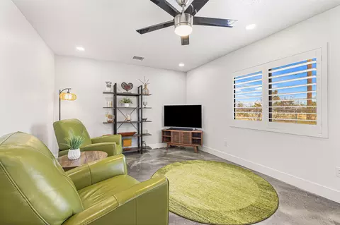 Living - 6829 Palisade Way, Yucca Valley, CA 92284 photo 7 of 7
