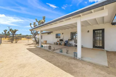 Exterior - 6829 Palisade Way, Yucca Valley, CA 92284 photo 4 of 7