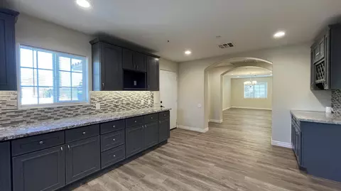 Entry Way - 66820 Harrison St, Thermal, CA 92274 photo 8 of 10