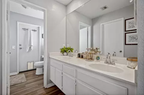 Bath - 45558 Indian River Rd, Indio, CA 92201 photo 1 of 2