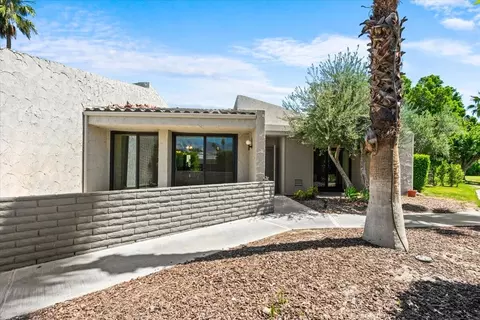 2620 N Whitewater Club Dr, Palm Springs, CA 92262