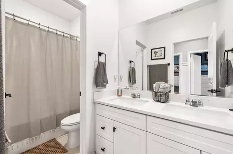 Bath - 40258 Vivaldi Ct, Indio, CA 92203 photo 2 of 3