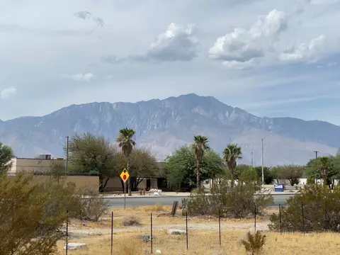 1 El Cajon Dr, Desert Hot Springs, CA 92240