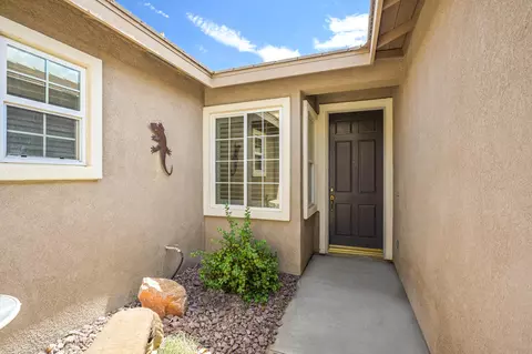 Exterior - 82575 Grant Dr, Indio, CA 92201 photo 4 of 9
