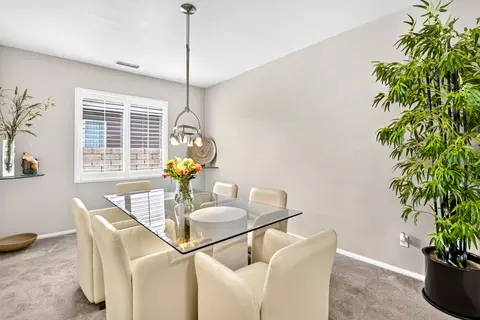 Dining - 82575 Grant Dr, Indio, CA 92201 photo 3 of 4
