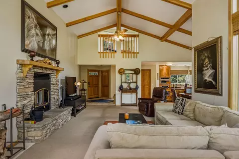 Living - 55370 Silver Tip Ln, Idyllwild, CA 92549 photo 4 of 6