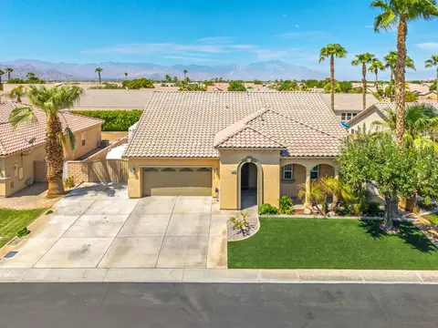 View/Area - 41367 Farmer Ct, Indio, CA 92203 photo 3 of 5
