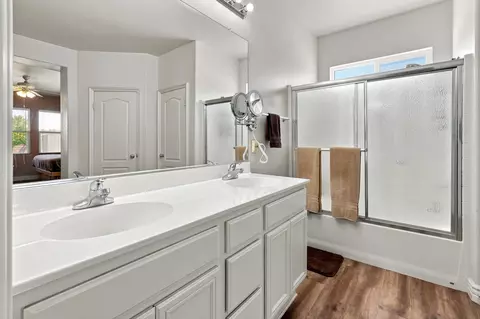 Bath - 41367 Farmer Ct, Indio, CA 92203 photo 1 of 3