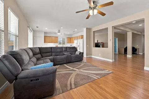 Living - 41367 Farmer Ct, Indio, CA 92203 photo 6 of 7