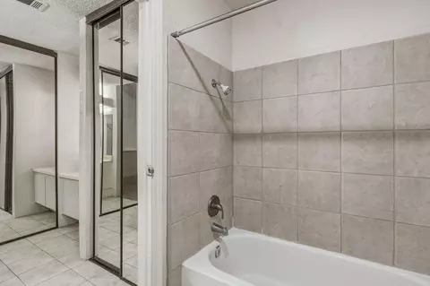 Bath - 48255 Monroe St, Indio, CA 92201 photo 6 of 6
