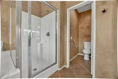 Bath - 82938 Generations Dr, Indio, CA 92203 photo 7 of 8