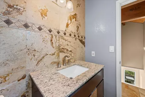 Bath - 2190 Tank Rd, Running Springs, CA 92382 photo 2 of 3