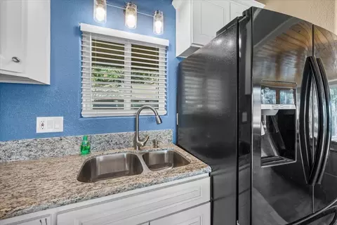 Kitchen - 2190 Tank Rd, Running Springs, CA 92382 photo 3 of 3