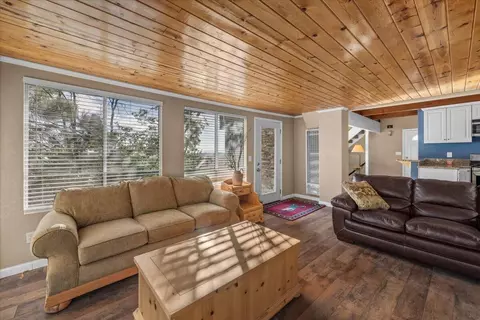 Living - 2190 Tank Rd, Running Springs, CA 92382 photo 4 of 6
