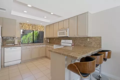 Kitchen - 44 Maximo Way, Palm Desert, CA 92260 photo 1 of 4