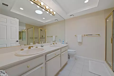 Bath - 44 Maximo Way, Palm Desert, CA 92260 photo 2 of 2