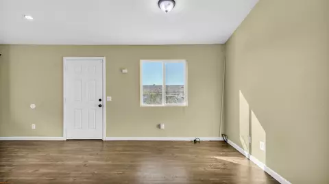 Living - 1289 Avalon Ave, Thermal, CA 92274 photo 1 of 5
