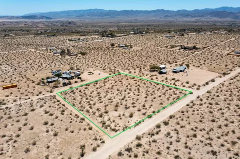 3375 Sunset Rd, Joshua Tree, CA 92252 photo 2