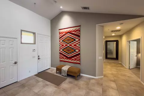 222 Canyon Cir N, Palm Springs, CA 92264