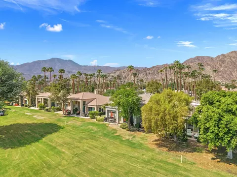View/Area - 54872 Oak Tree, La Quinta, CA 92253 photo 3 of 4