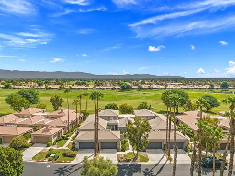 View/Area - 54872 Oak Tree, La Quinta, CA 92253 photo 4 of 4